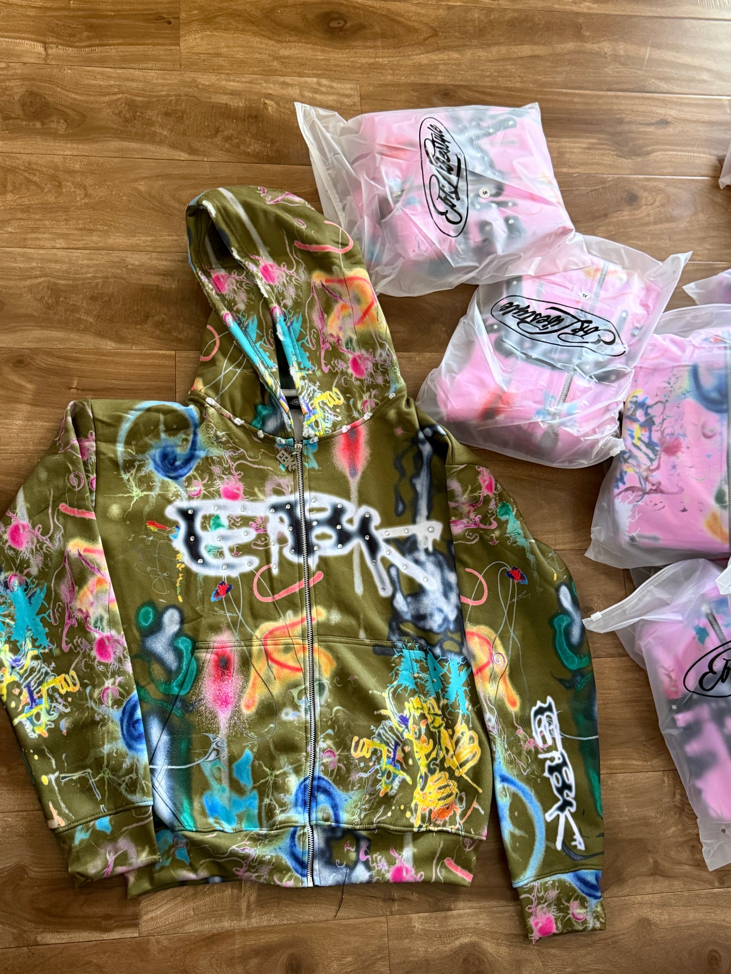 EBK ZIP-UPS