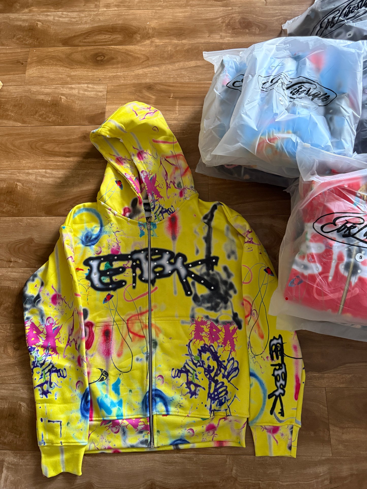 EBK ZIP-UPS